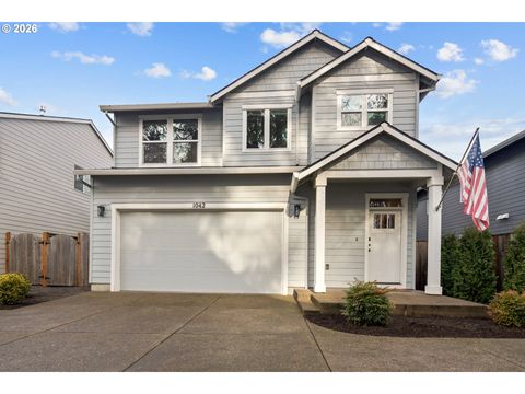 1042 S COLLEGE ST Newberg OR 97132