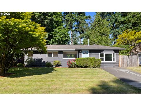 221 SE 153RD AVE Portland OR 97233