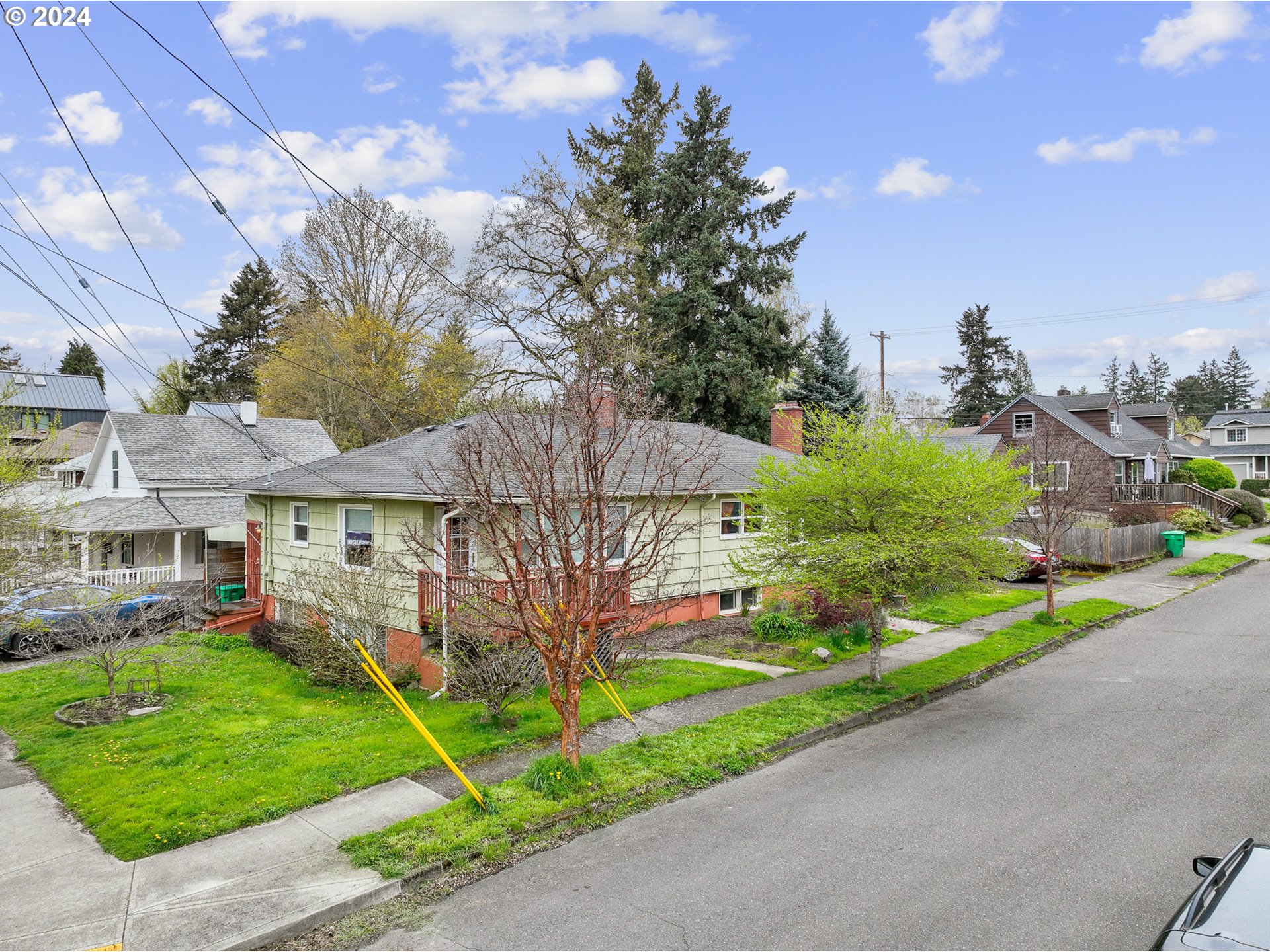5105 5109 SE TIBBETTS ST