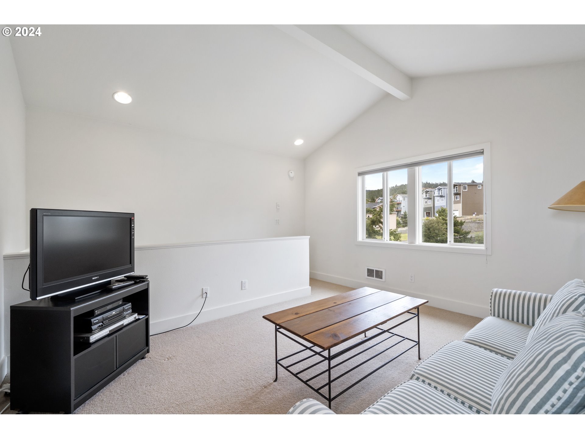 Oceanside, Oregon 97134, United States, 3 Bedrooms Bedrooms, ,3 BathroomsBathrooms,Residential,Active,122546