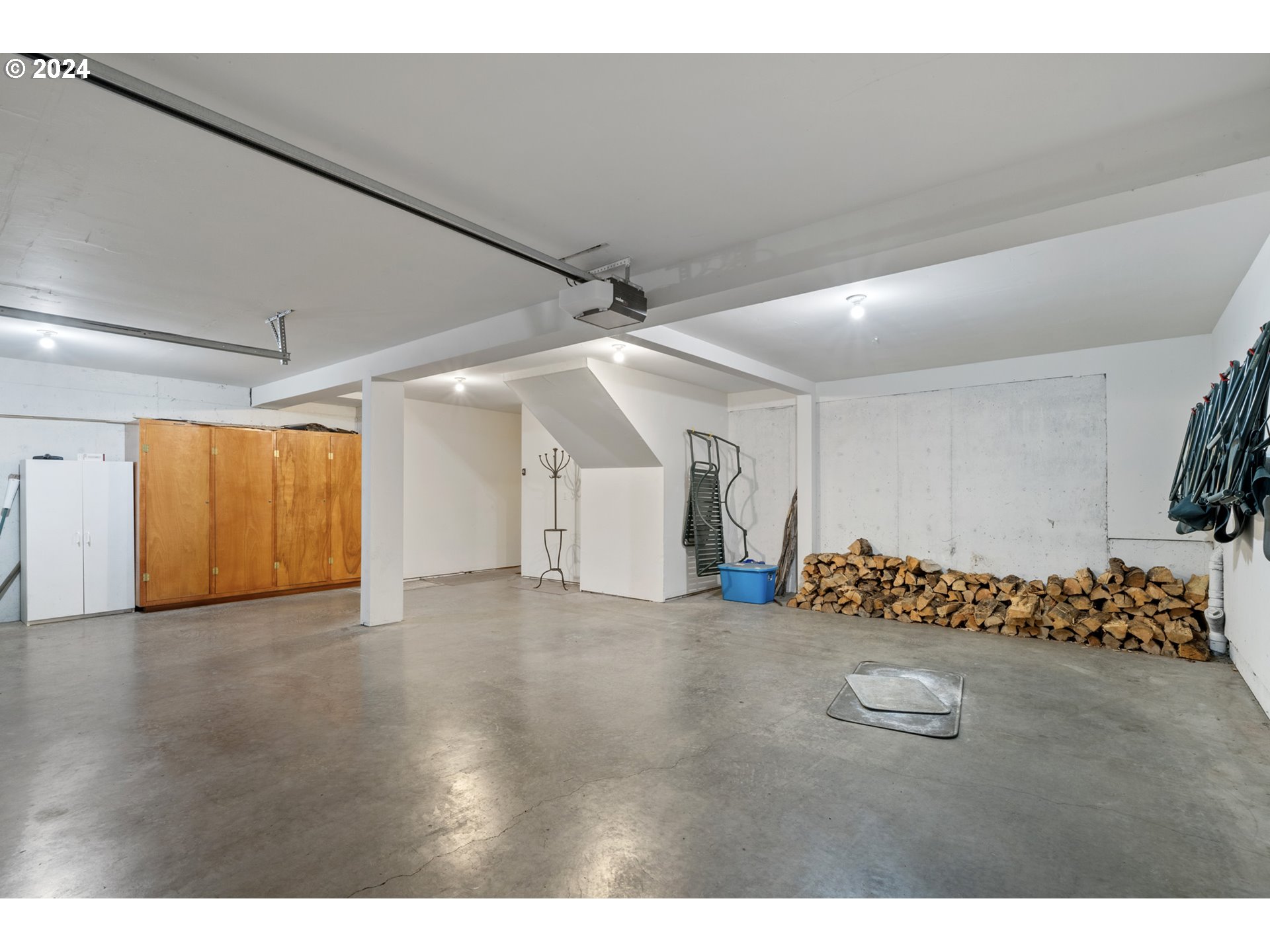 Oceanside, Oregon 97134, United States, 3 Bedrooms Bedrooms, ,3 BathroomsBathrooms,Residential,Active,122546