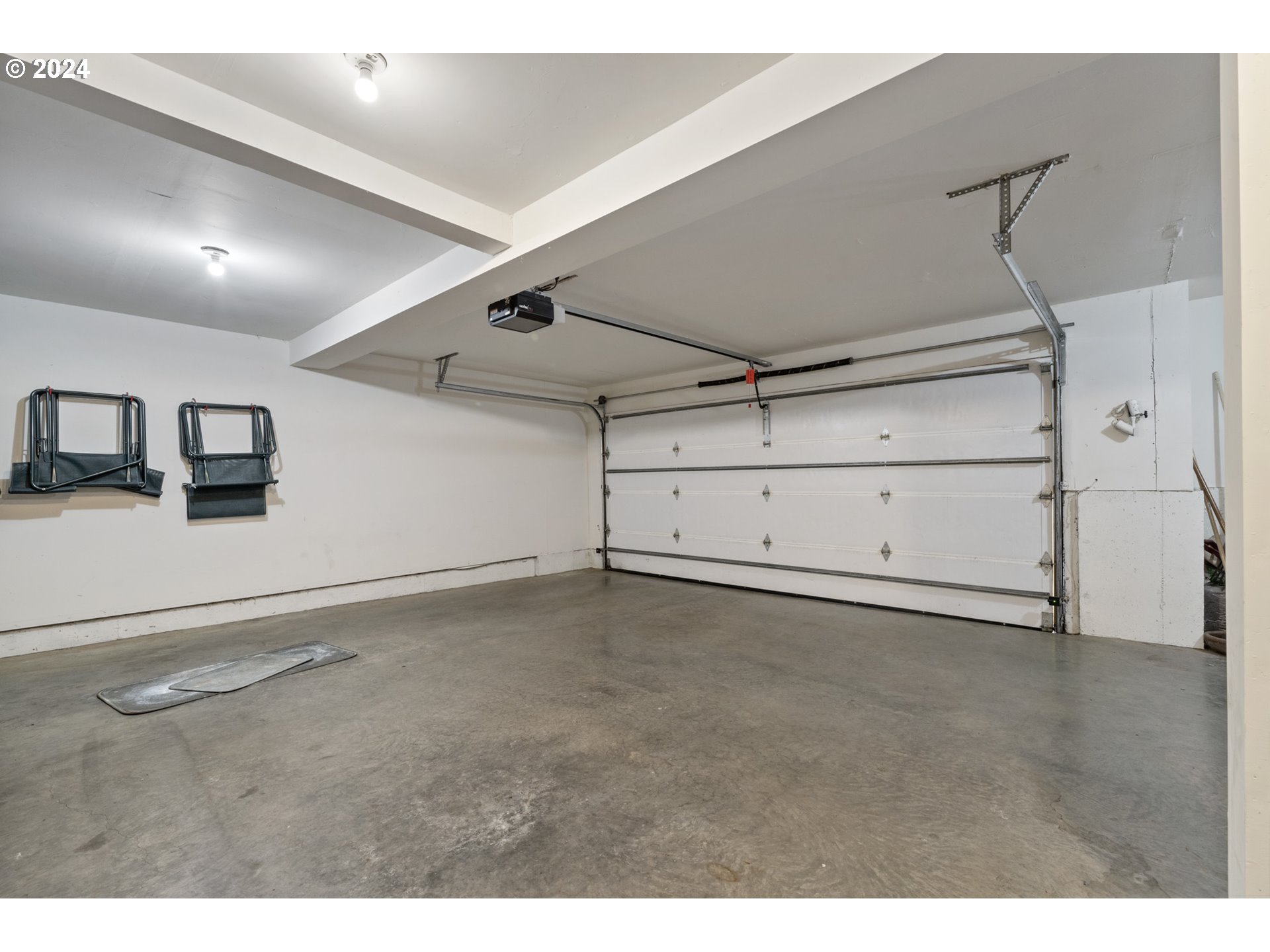 Oceanside, Oregon 97134, United States, 3 Bedrooms Bedrooms, ,3 BathroomsBathrooms,Residential,Active,122546