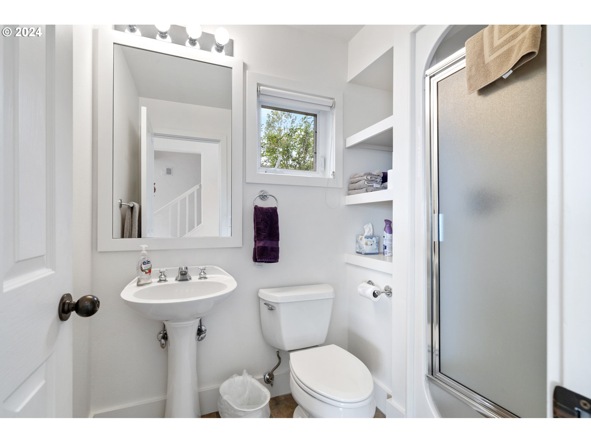 Oceanside, Oregon 97134, United States, 3 Bedrooms Bedrooms, ,3 BathroomsBathrooms,Residential,Active,122546