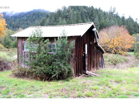 A home in Myrtle Creek