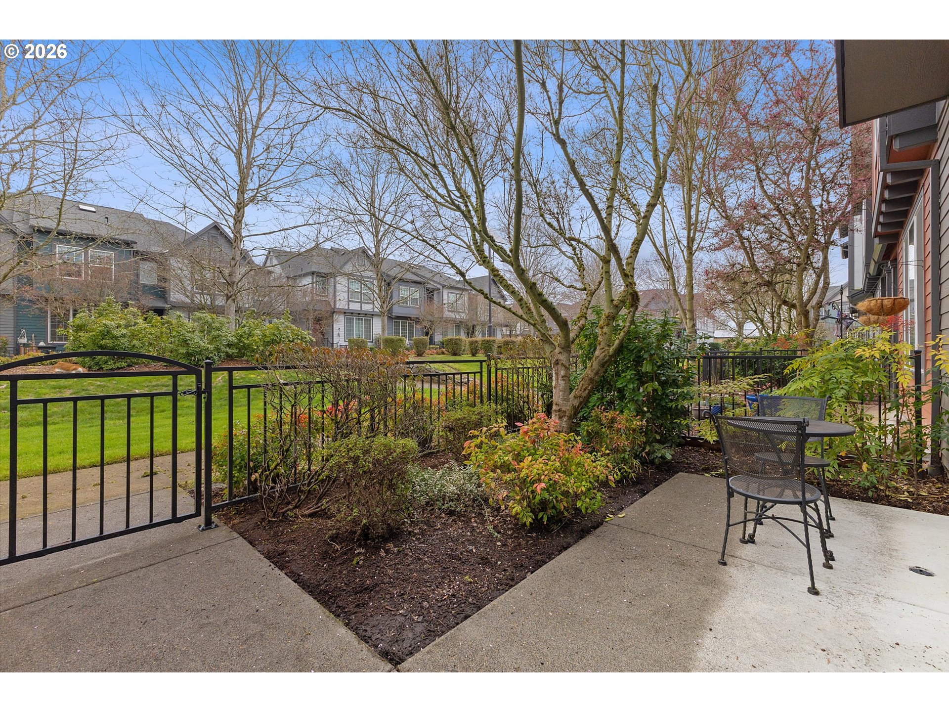 1188 SE MOONLIGHT AVE