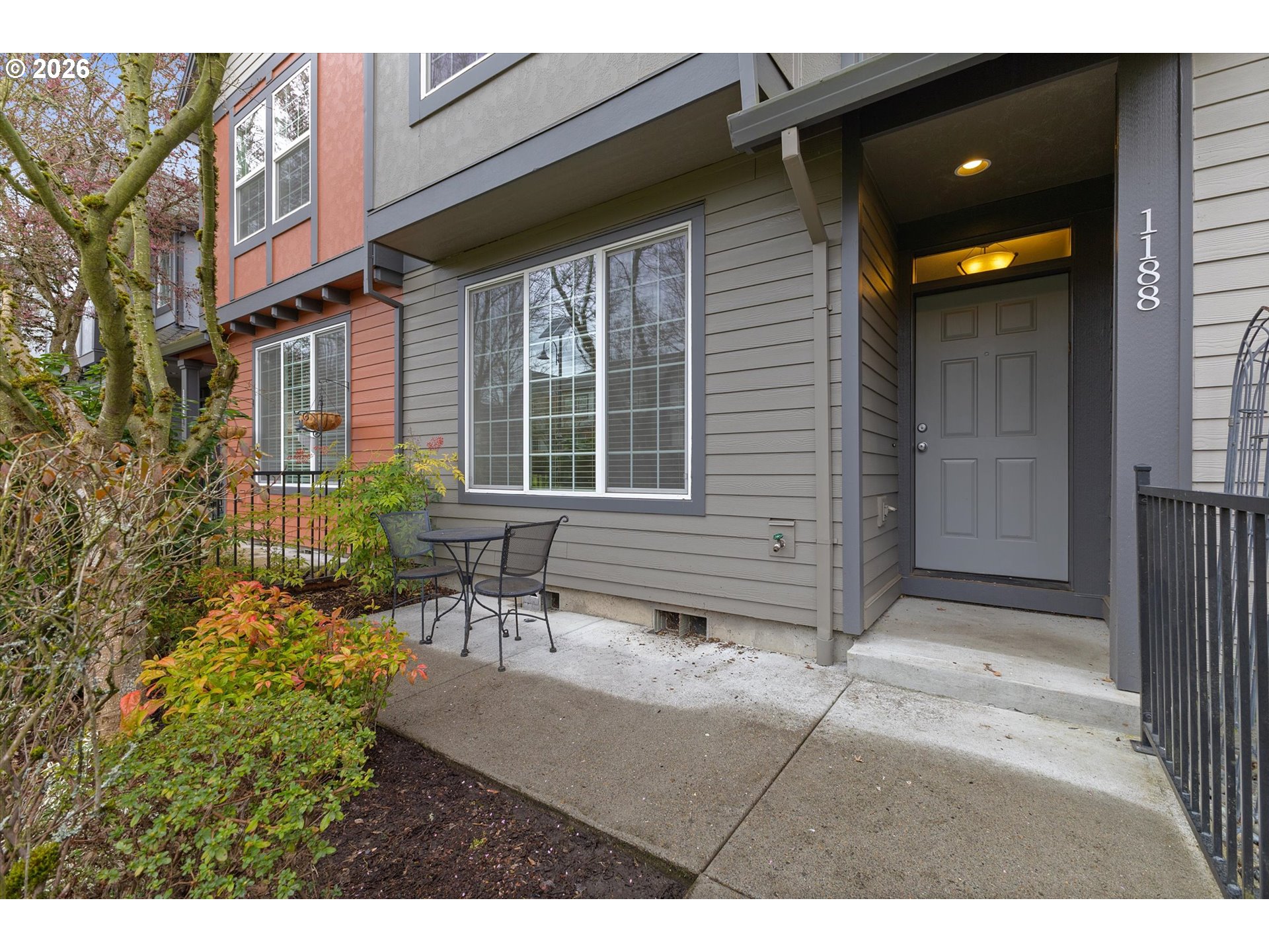 1188 SE MOONLIGHT AVE