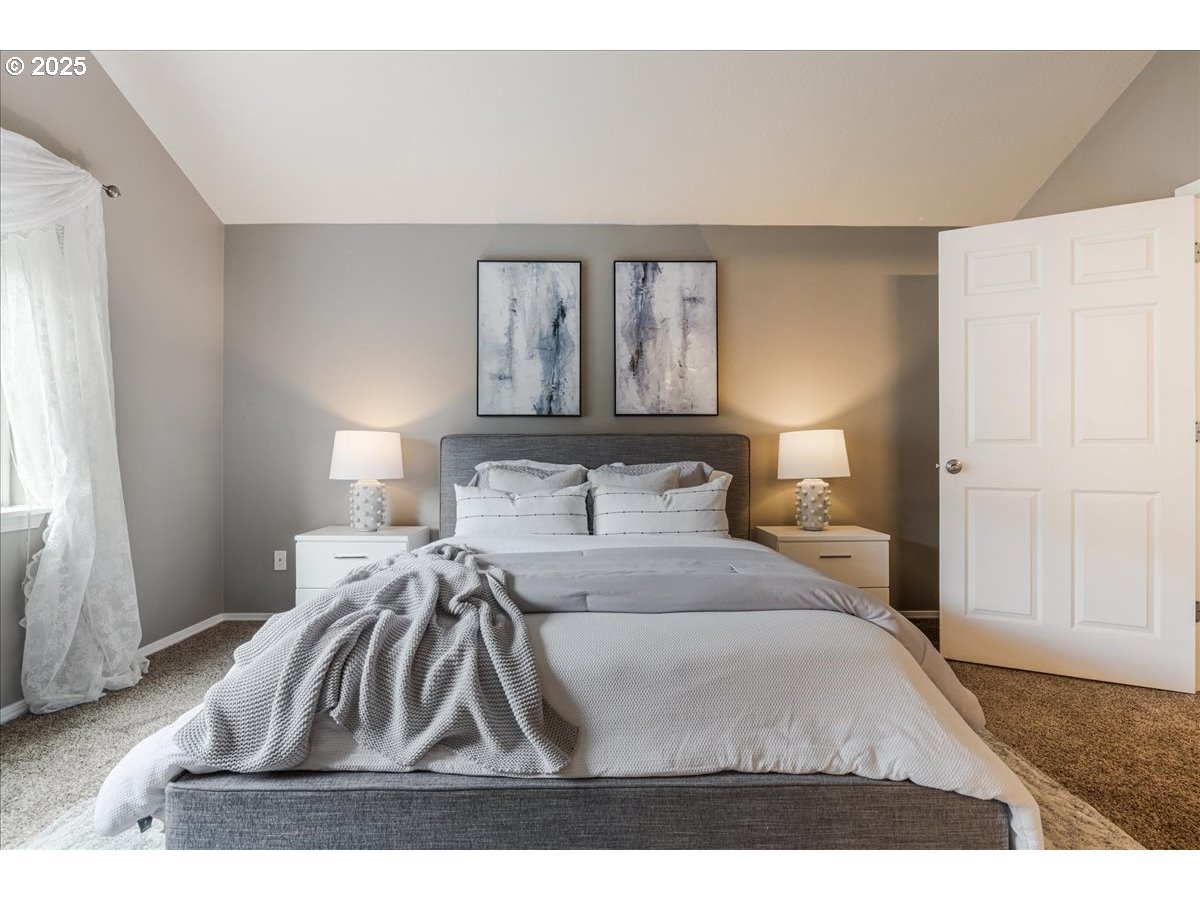 Beaverton, Oregon 97003, United States, 3 Bedrooms Bedrooms, ,3 BathroomsBathrooms,Residential,Active,163463