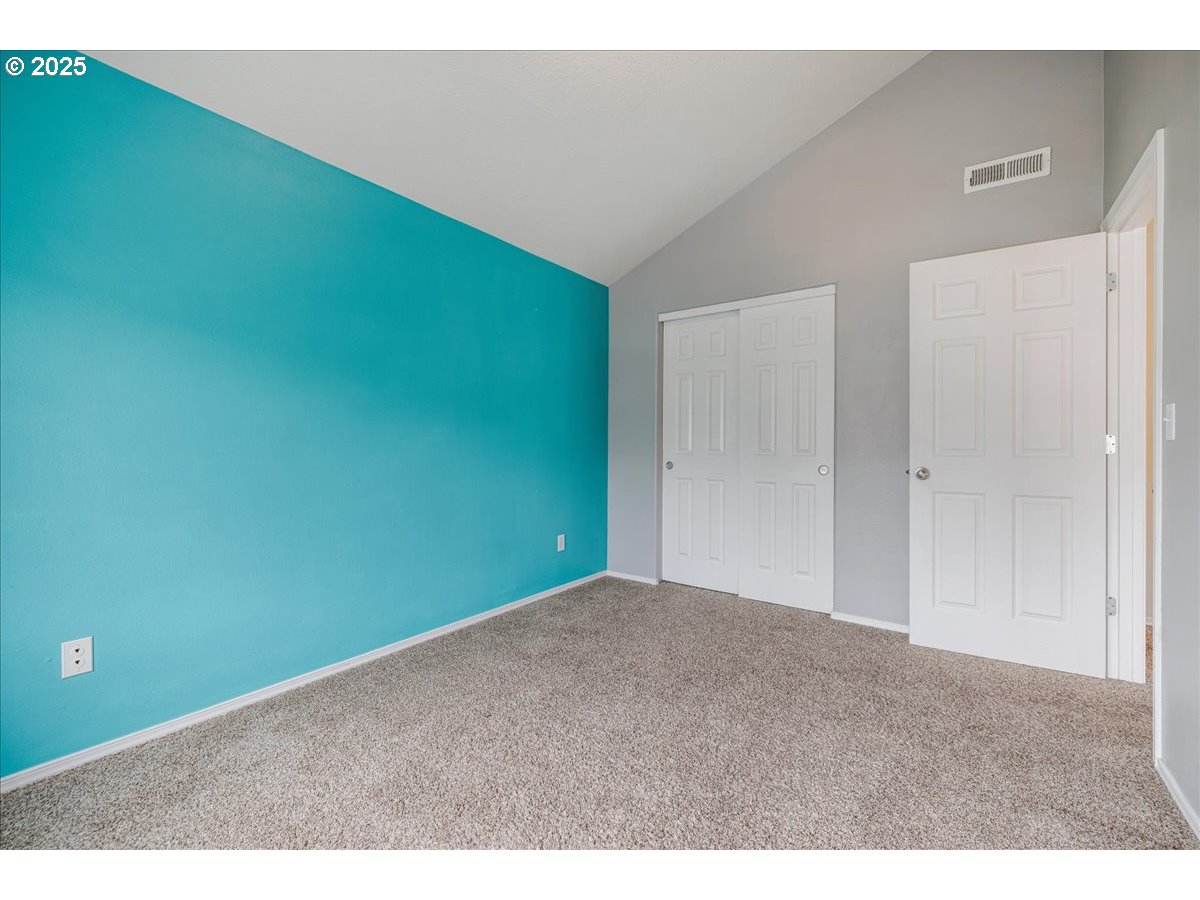 Beaverton, Oregon 97003, United States, 3 Bedrooms Bedrooms, ,3 BathroomsBathrooms,Residential,Active,163463