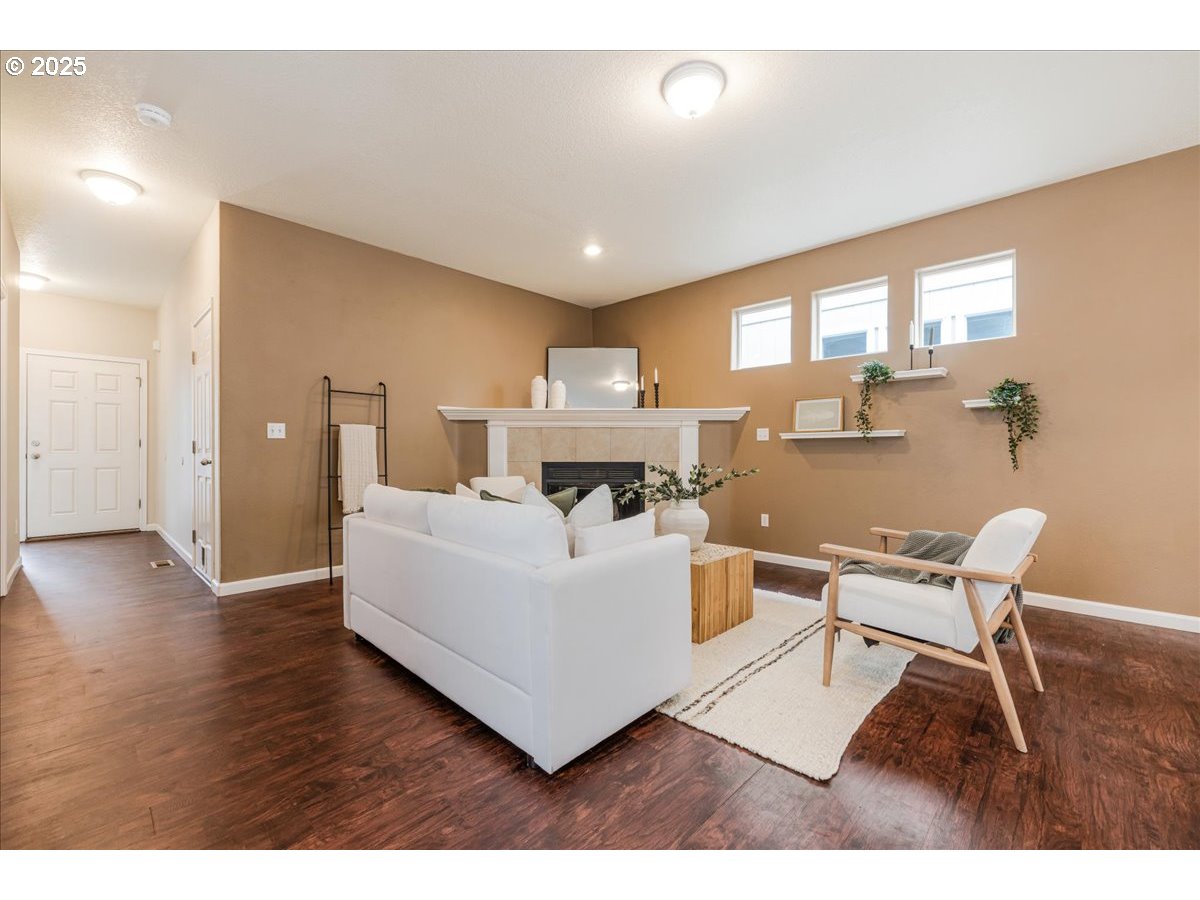 Beaverton, Oregon 97003, United States, 3 Bedrooms Bedrooms, ,3 BathroomsBathrooms,Residential,Active,163463