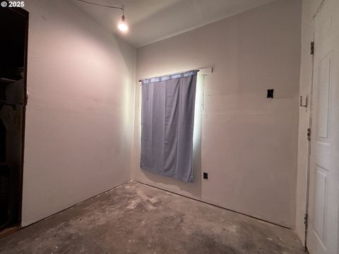 Tiny photo for 47947 Commercial St, Oakridge, OR 97463 (MLS # 729308446)