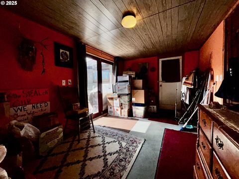 Tiny photo for 47947 Commercial St, Oakridge, OR 97463 (MLS # 729308446)