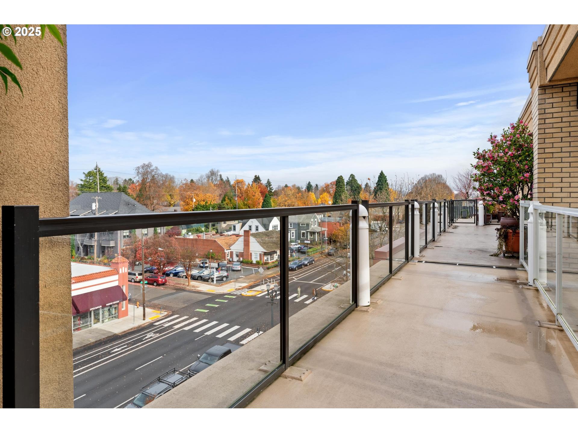 1620 NE BROADWAY ST 540