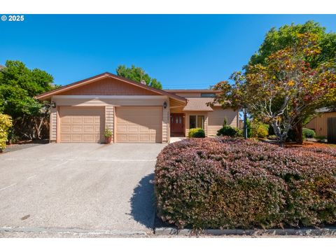 2465 40TH AVE Albany OR 97322