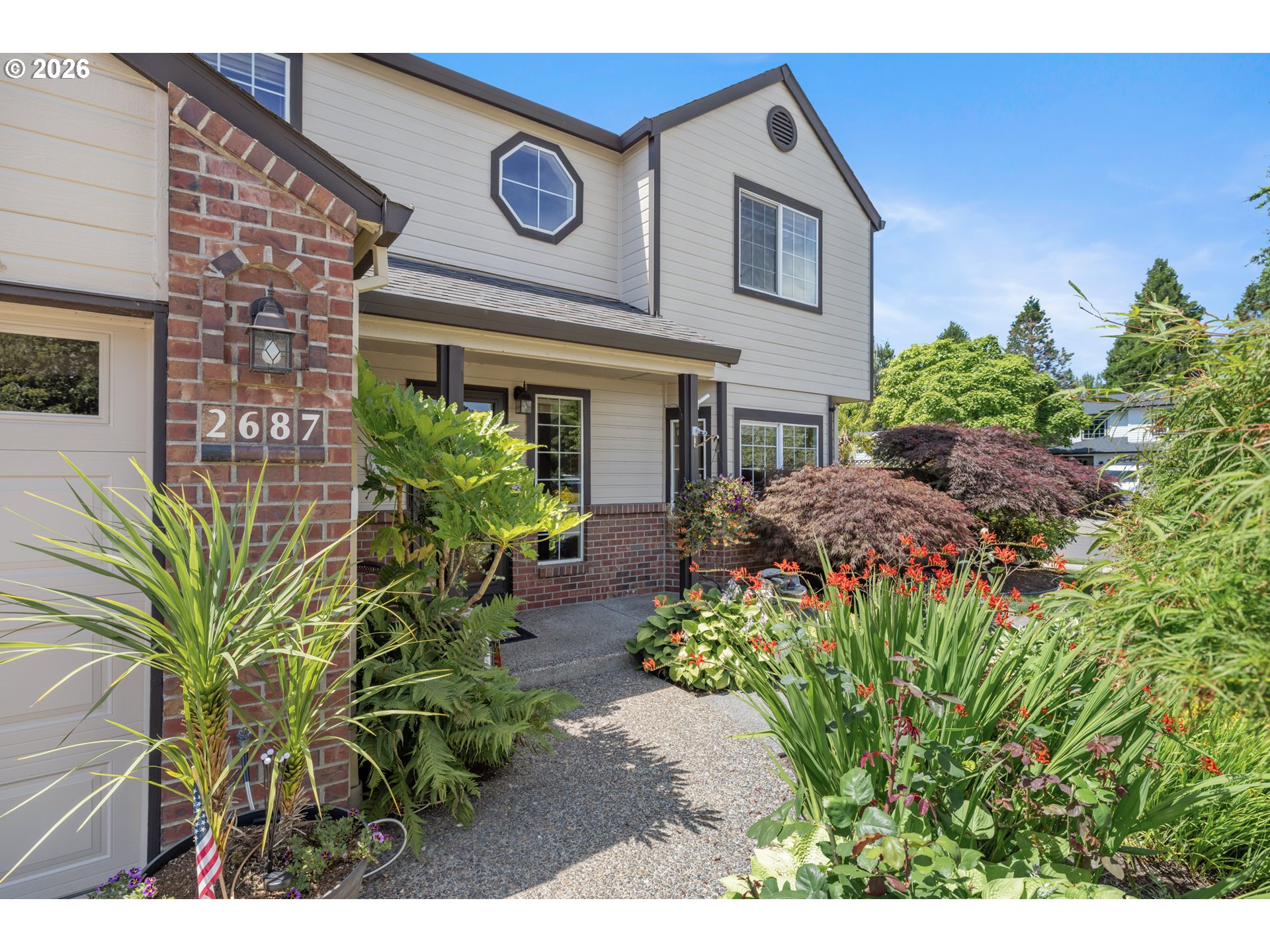2687 NE 2ND DR
