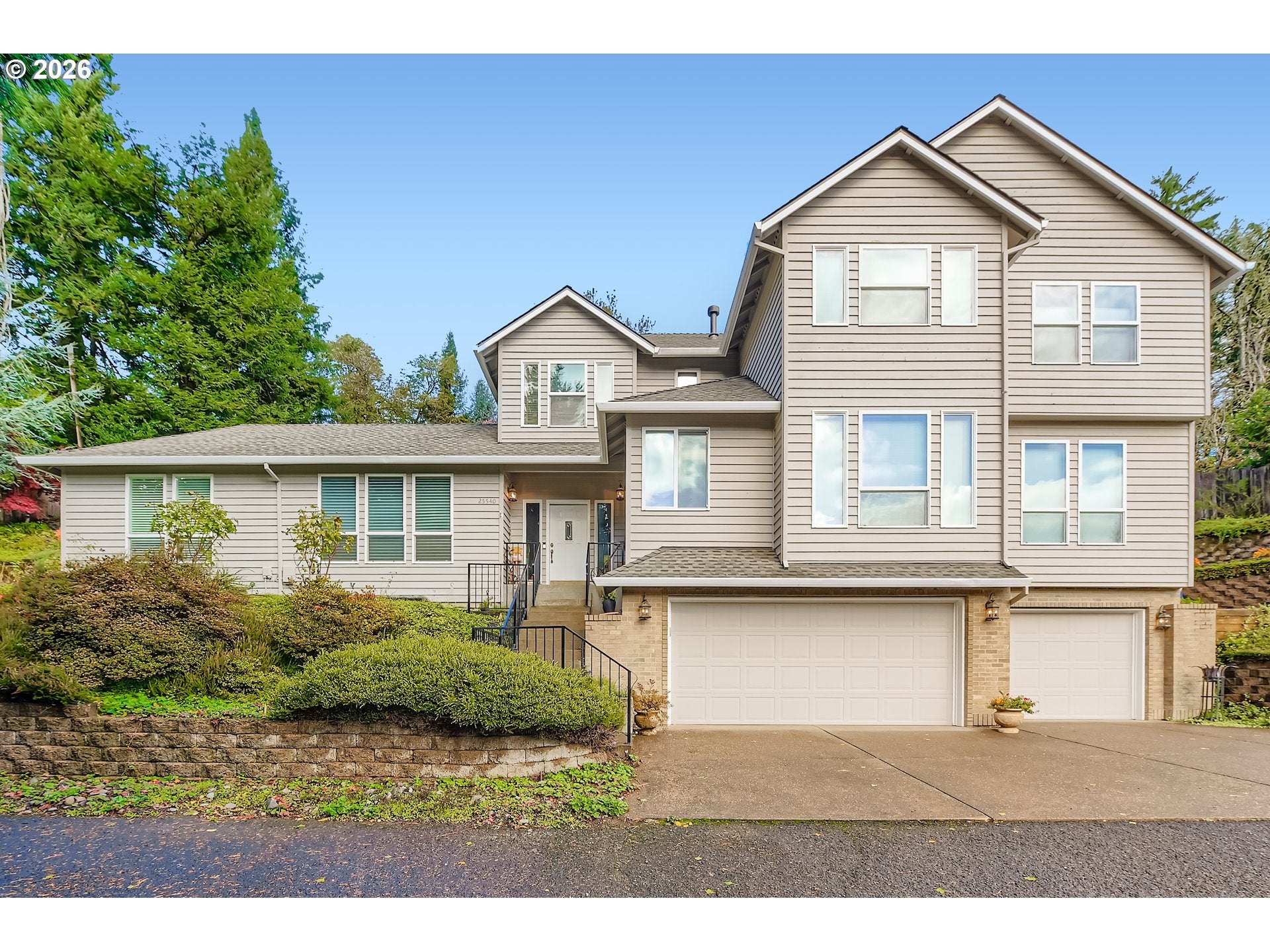 25540 CHERYL DR