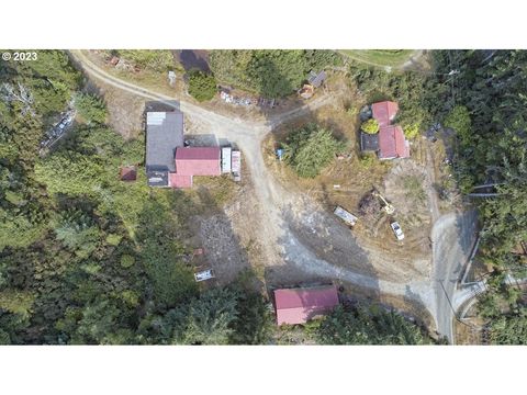 87641 E Beach Loop Bandon OR 97411