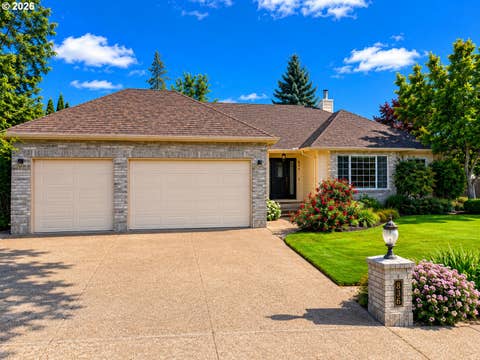 Photo of 836 NW 21st St, McMinnville, OR 97128 (MLS # 119900037)
