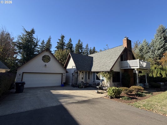 18101 S CHARLIE CT, OREGON CITY, OR 97045 - Image 7ddbd26b378cfe1ea0edda7b66efa1bd/1087871318