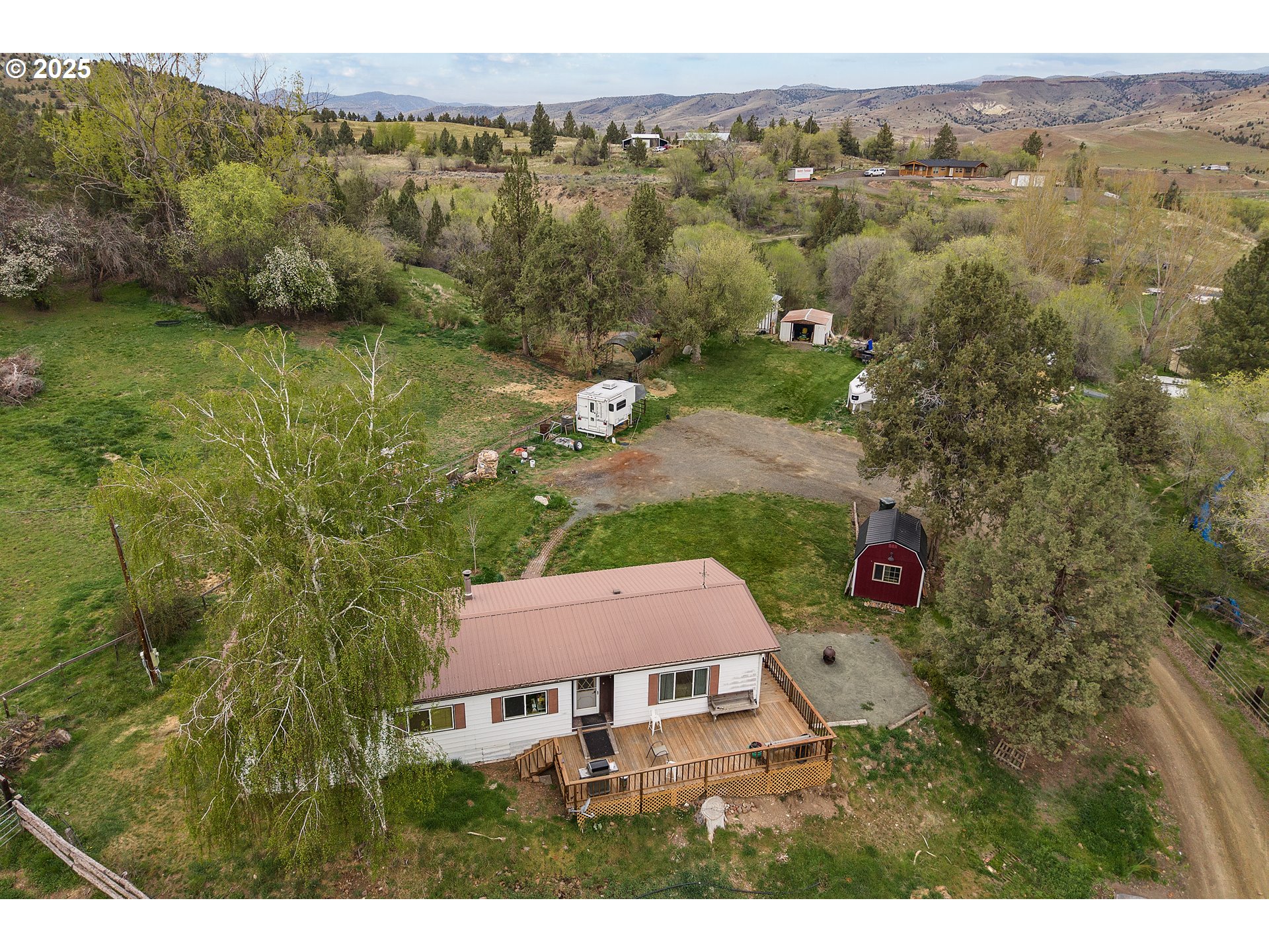 220 SCHOOL HOUSE DR