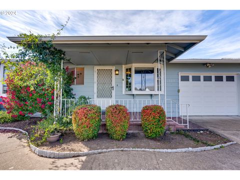 A home in Woodburn