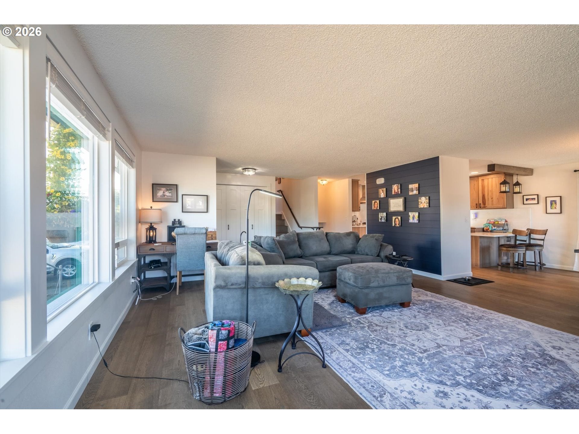 2606 SHERIDAN AVE