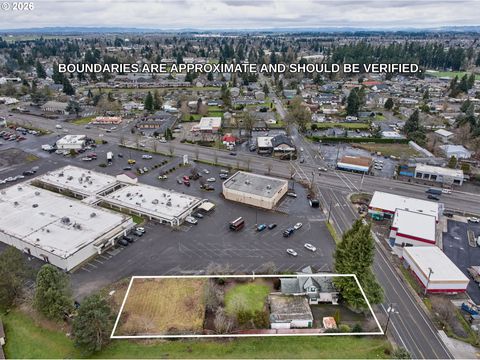 1740 HARDCASTLE AVE Woodburn OR 97071