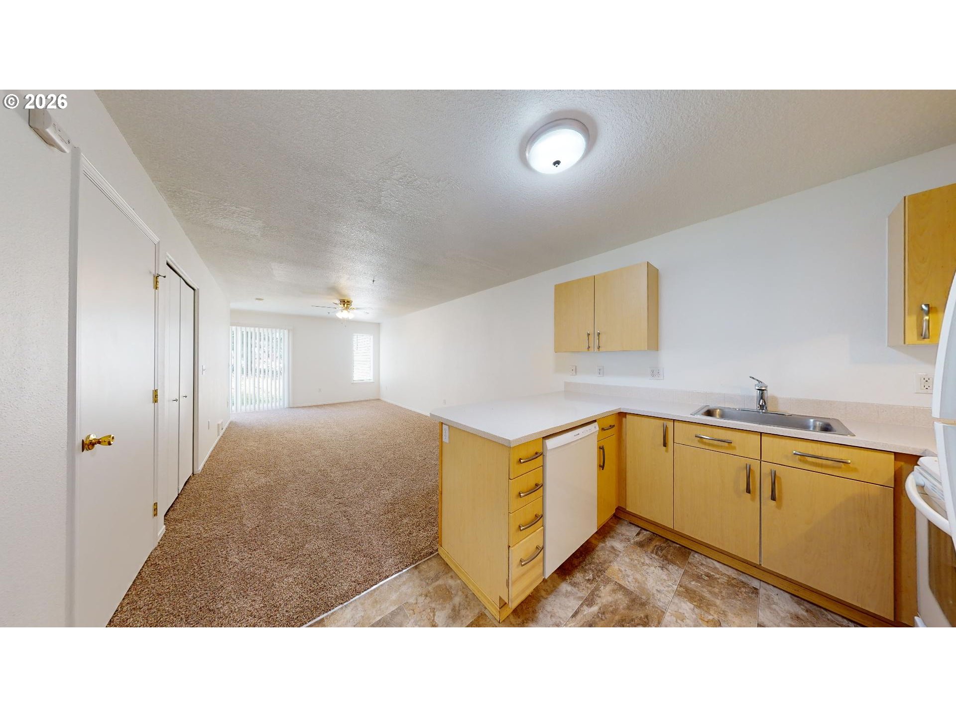 9615 SE CENTER CT