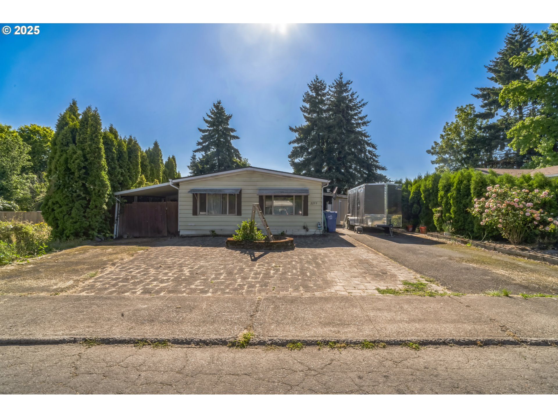 2253 47TH AVE
