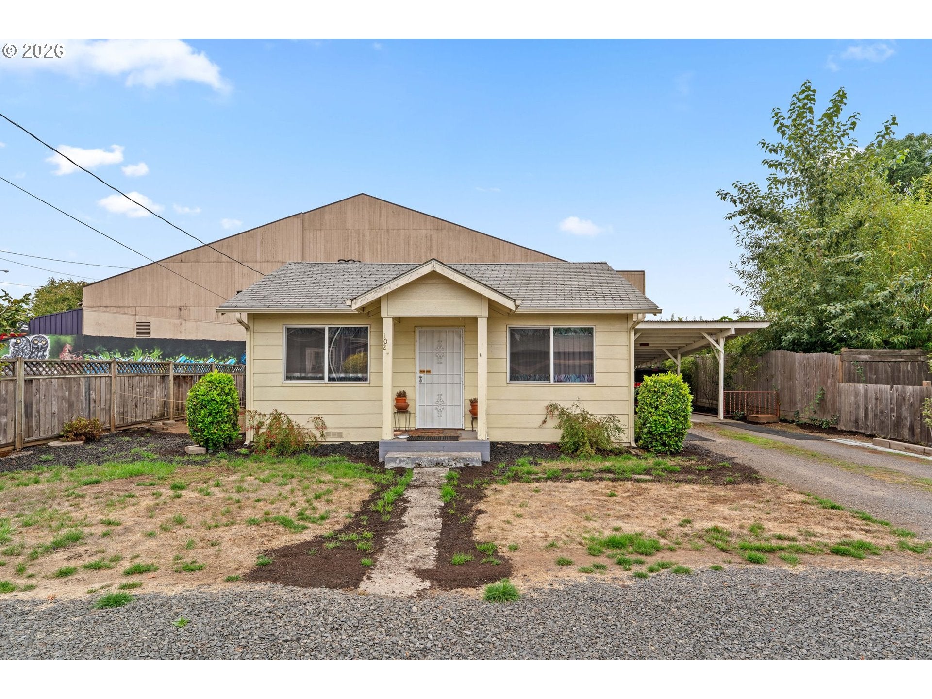 102 HOLEMAN AVE