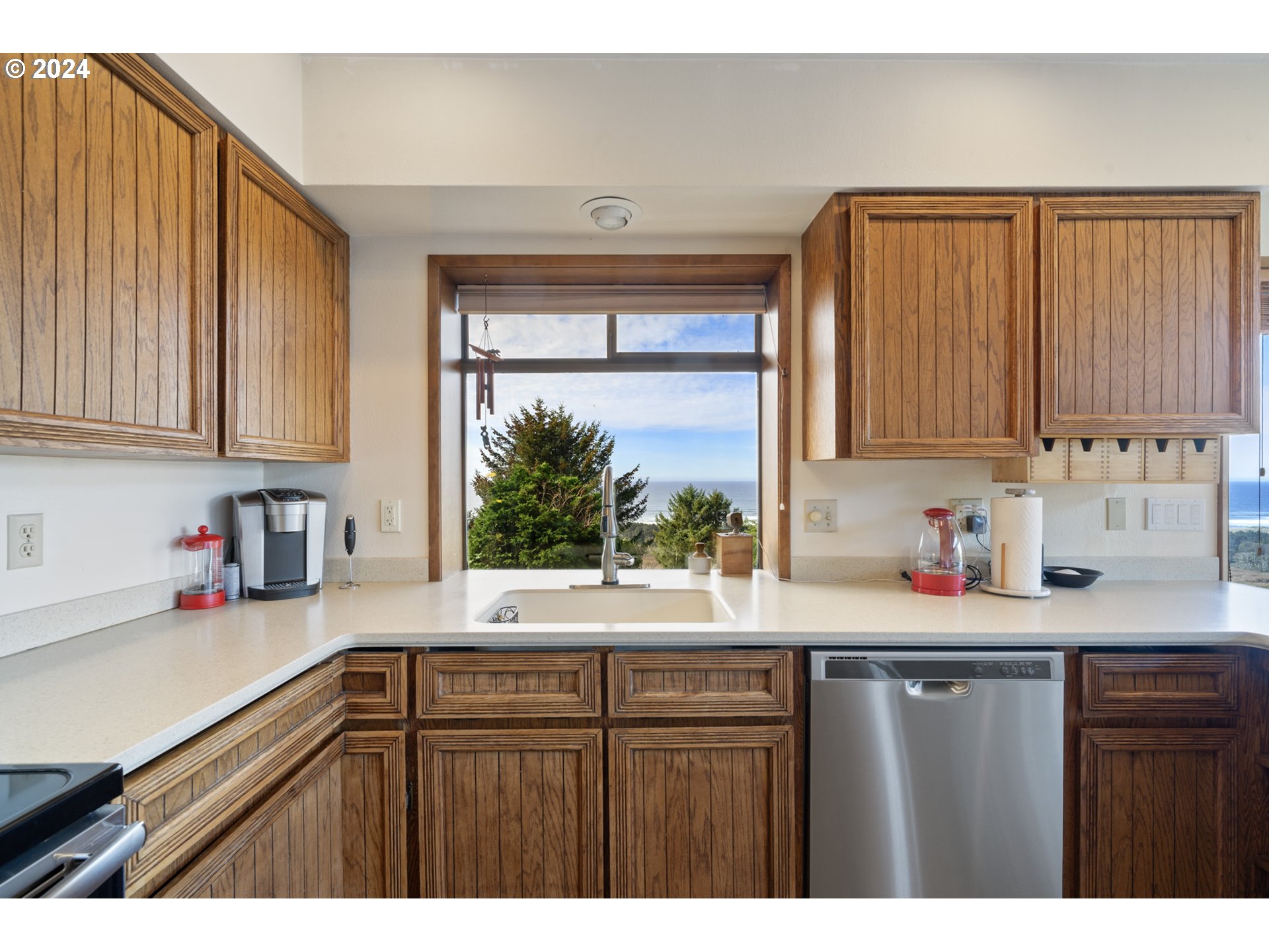 Neskowin, Oregon 97149, United States, 3 Bedrooms Bedrooms, ,2 BathroomsBathrooms,Residential,Active,39259