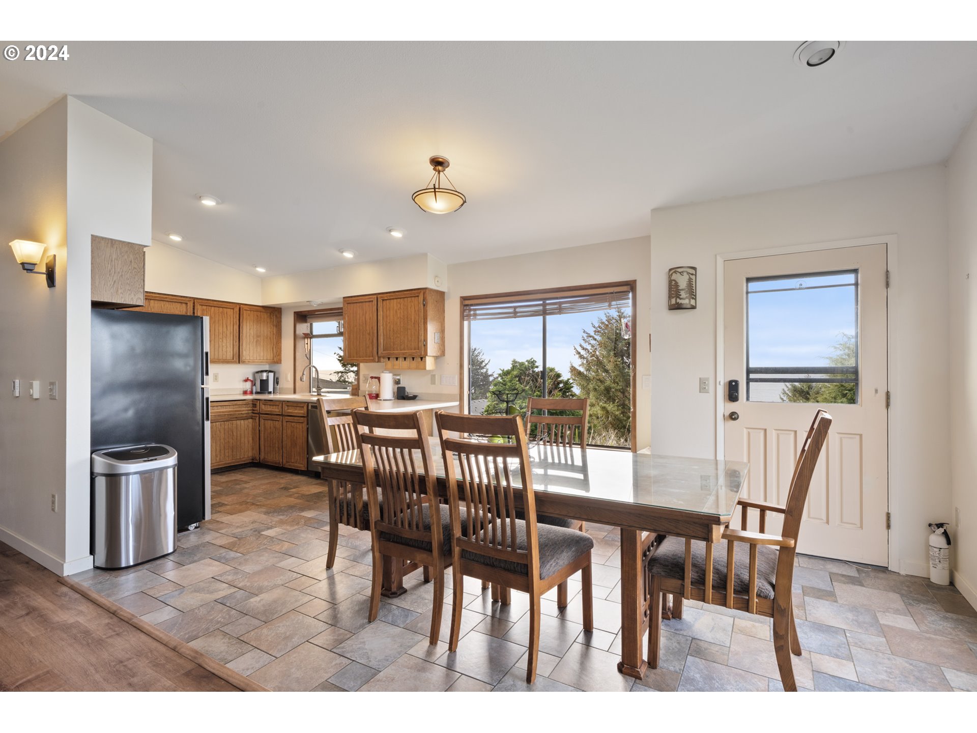 Neskowin, Oregon 97149, United States, 3 Bedrooms Bedrooms, ,2 BathroomsBathrooms,Residential,Active,39259