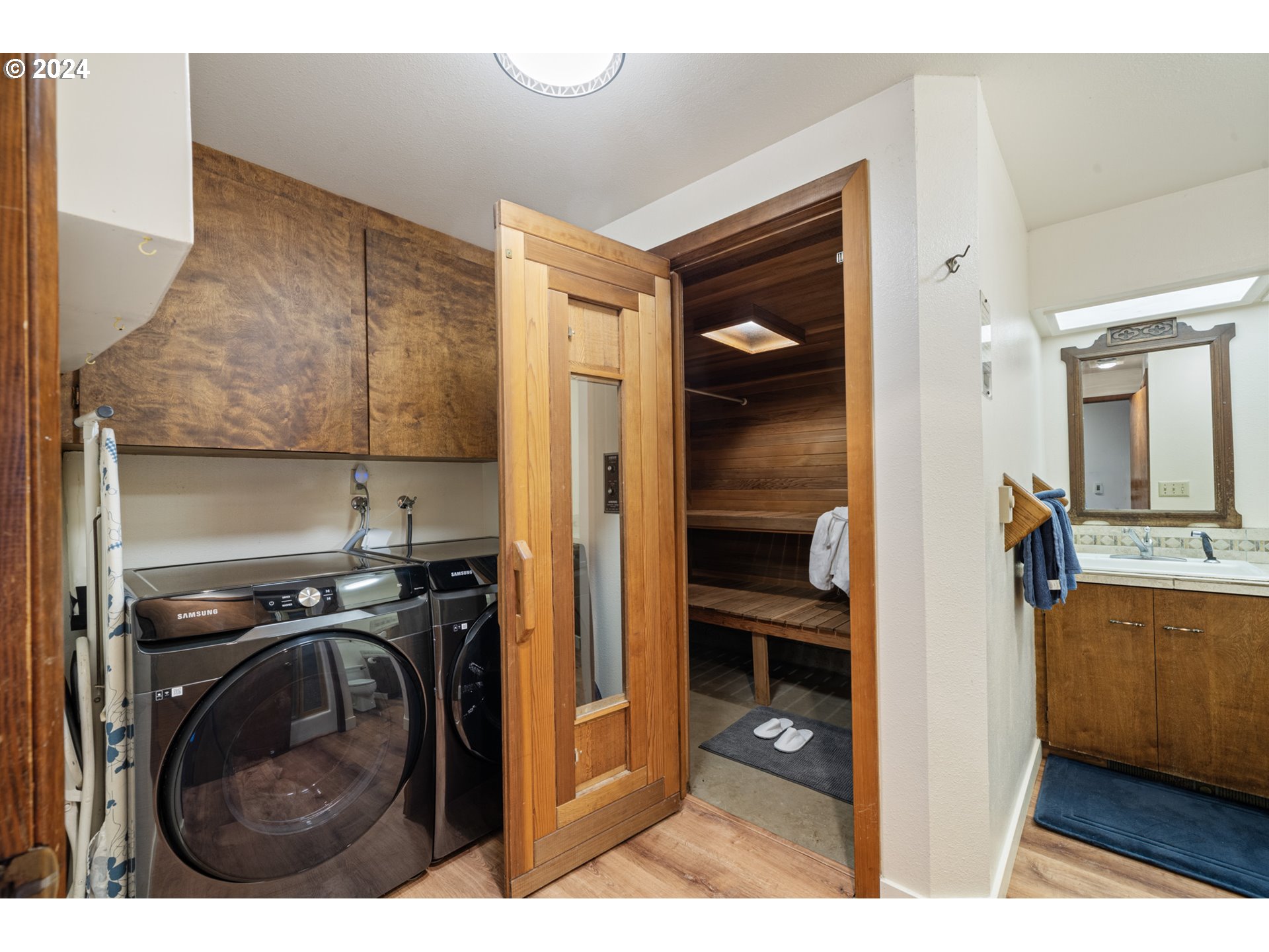 Neskowin, Oregon 97149, United States, 3 Bedrooms Bedrooms, ,2 BathroomsBathrooms,Residential,Active,39259