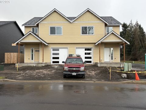 1542 BARN ST Woodburn OR 97071