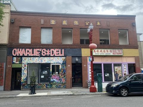 18 NW 4TH AVE Portland OR 97209