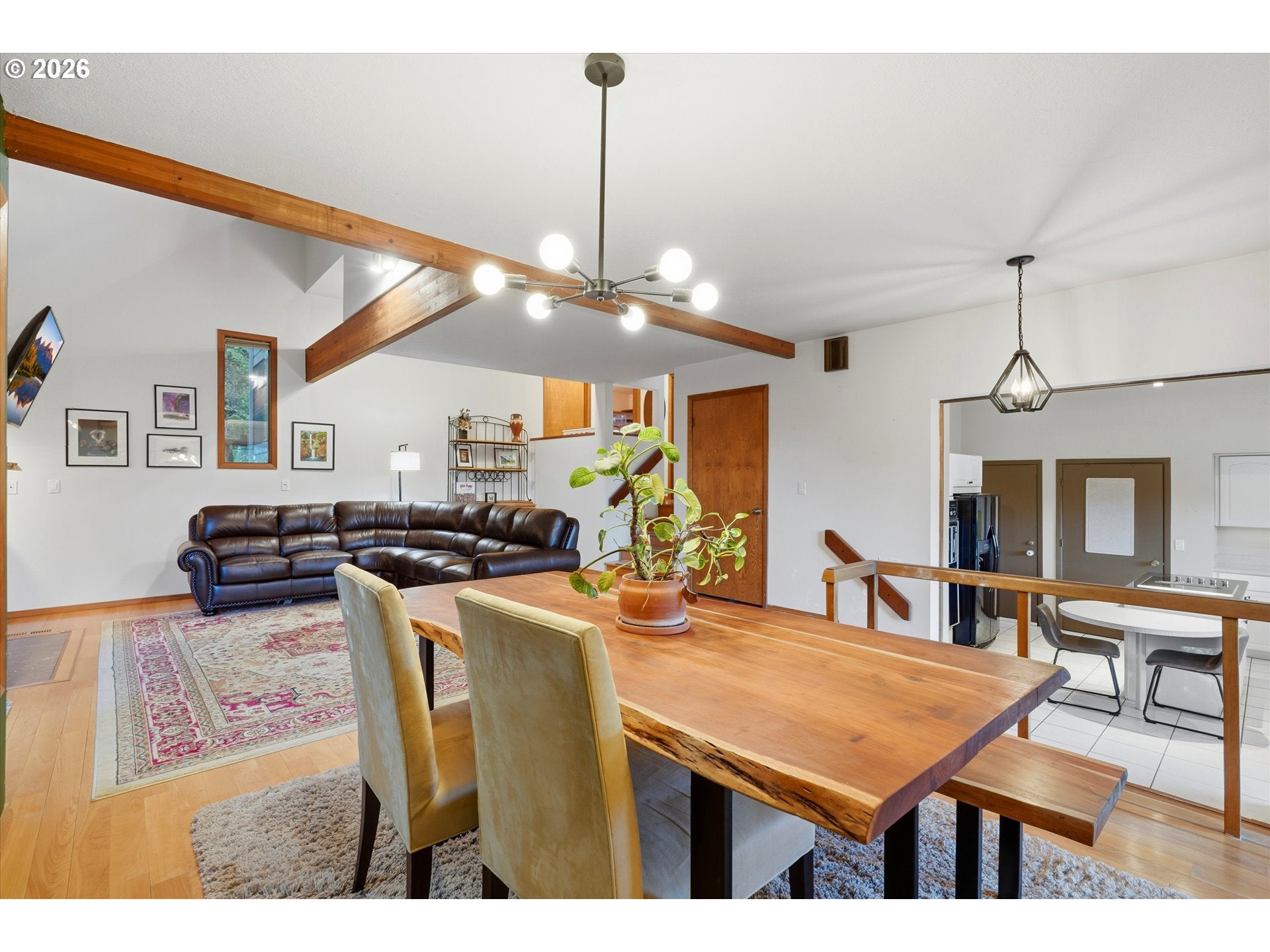 12 SAINT HELENS CIR