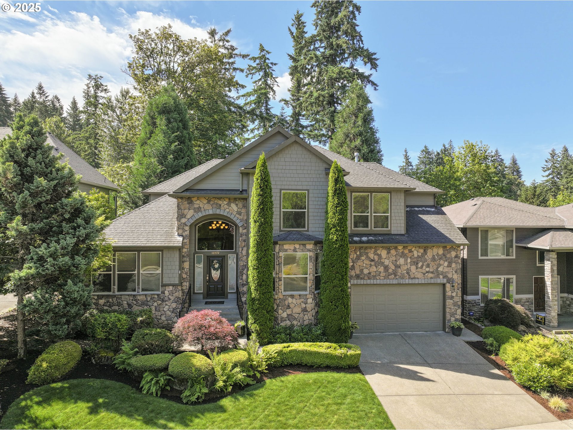 16572 SE OAK MEADOW CT