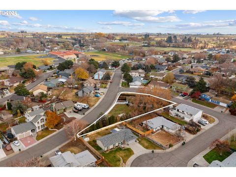 A home in Hermiston