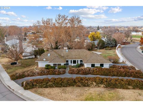 A home in Hermiston