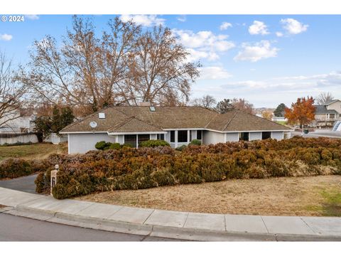 A home in Hermiston