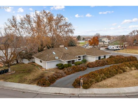 A home in Hermiston