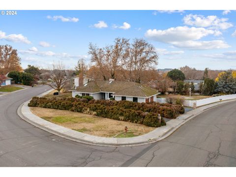 A home in Hermiston