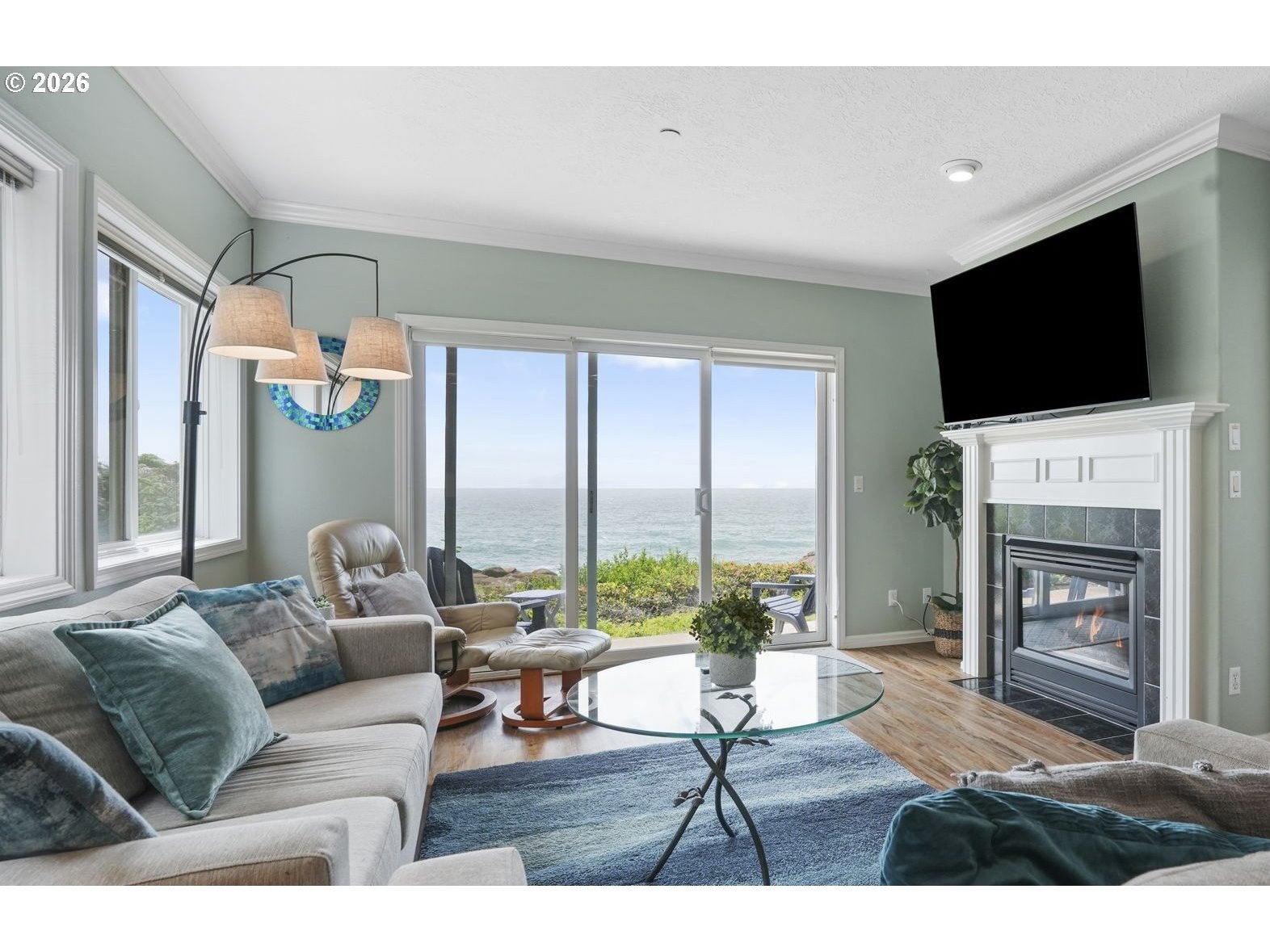 1113 N HIGHWAY 101 1
