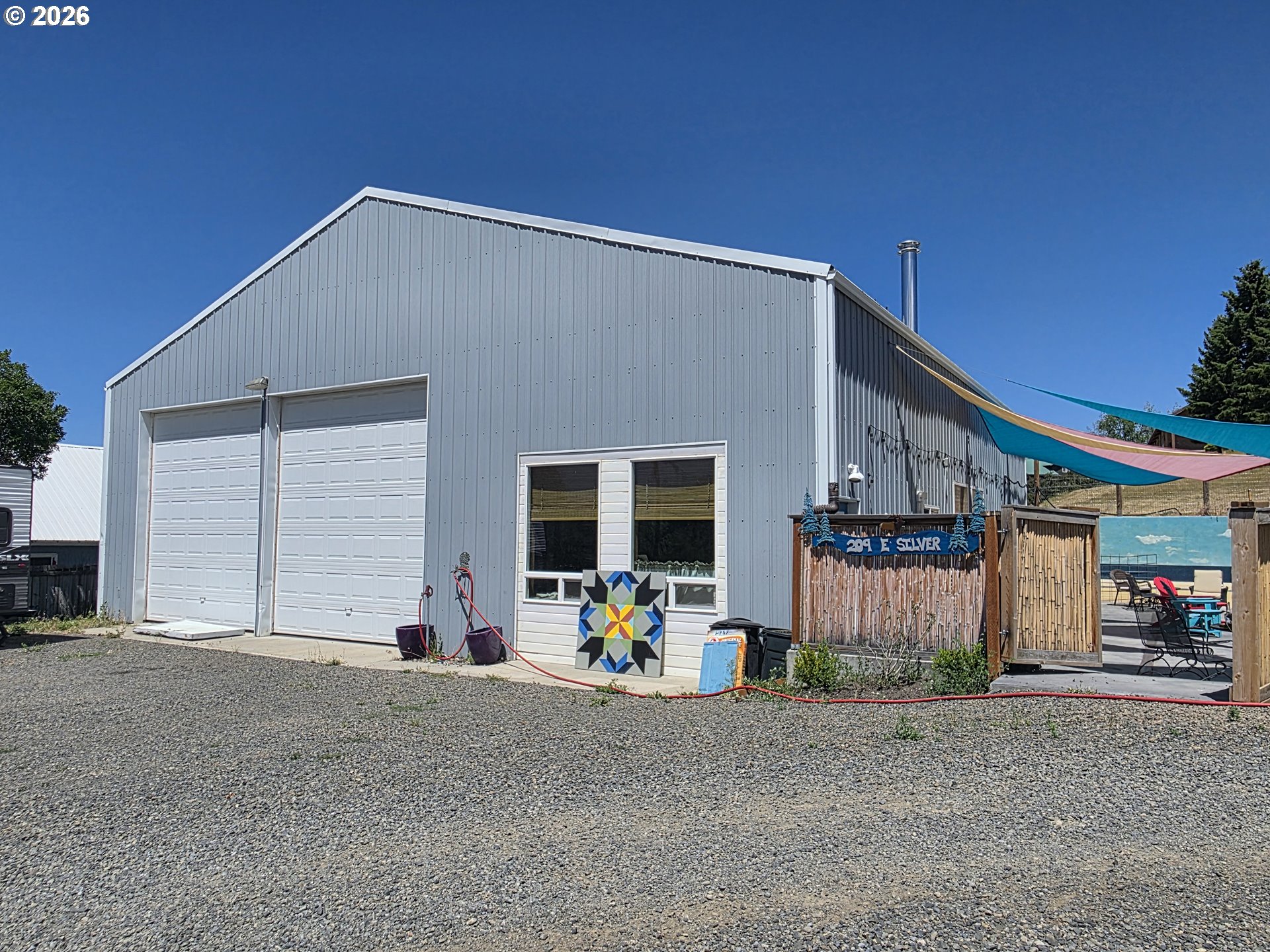 207 Silver ST