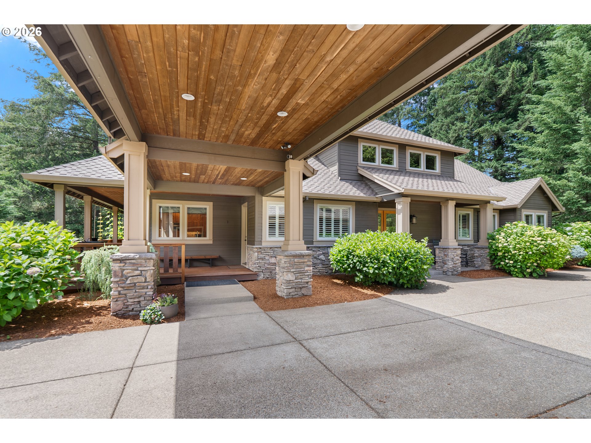 3636 SUMMIT POINTE CT
