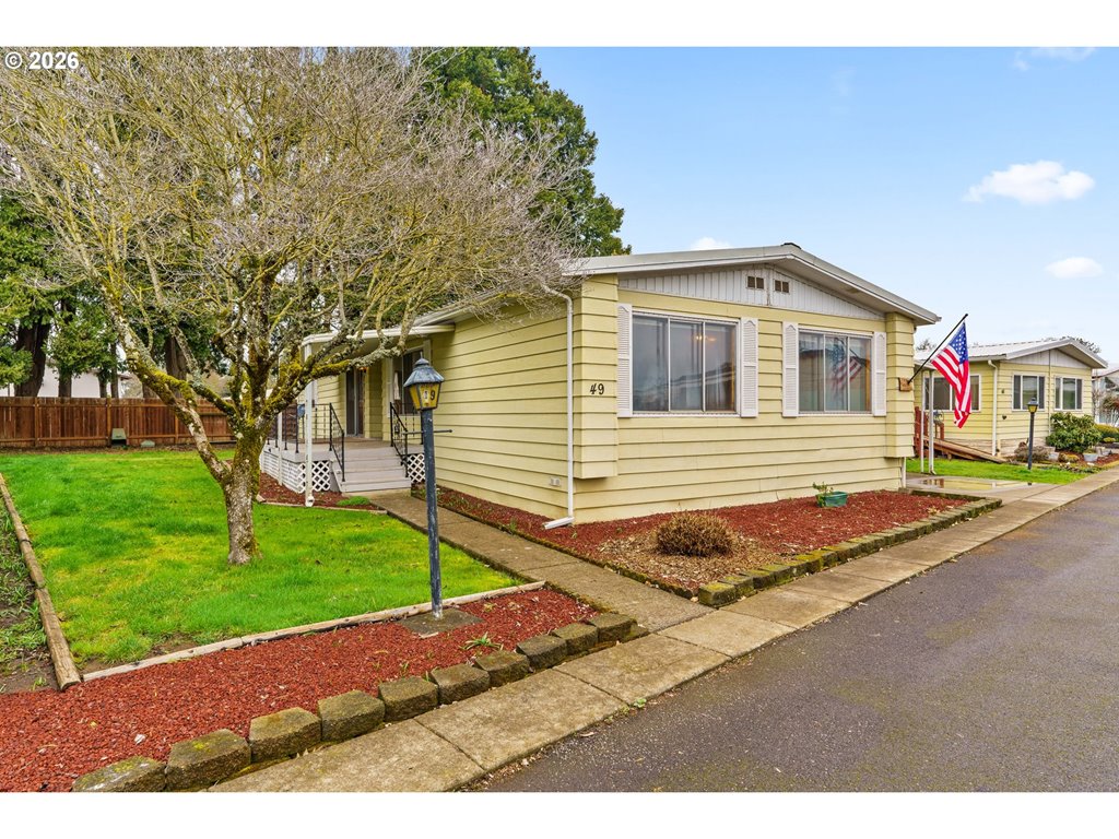 Photo 1 of 28 — 1225 W 10TH AVE 49, Junction City, OR 97448