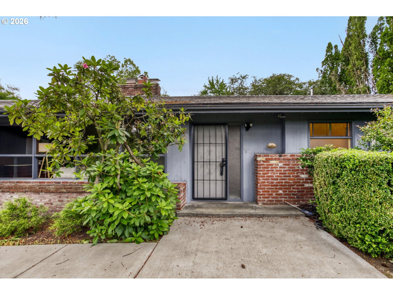 8015 SW FAIRWAY DR