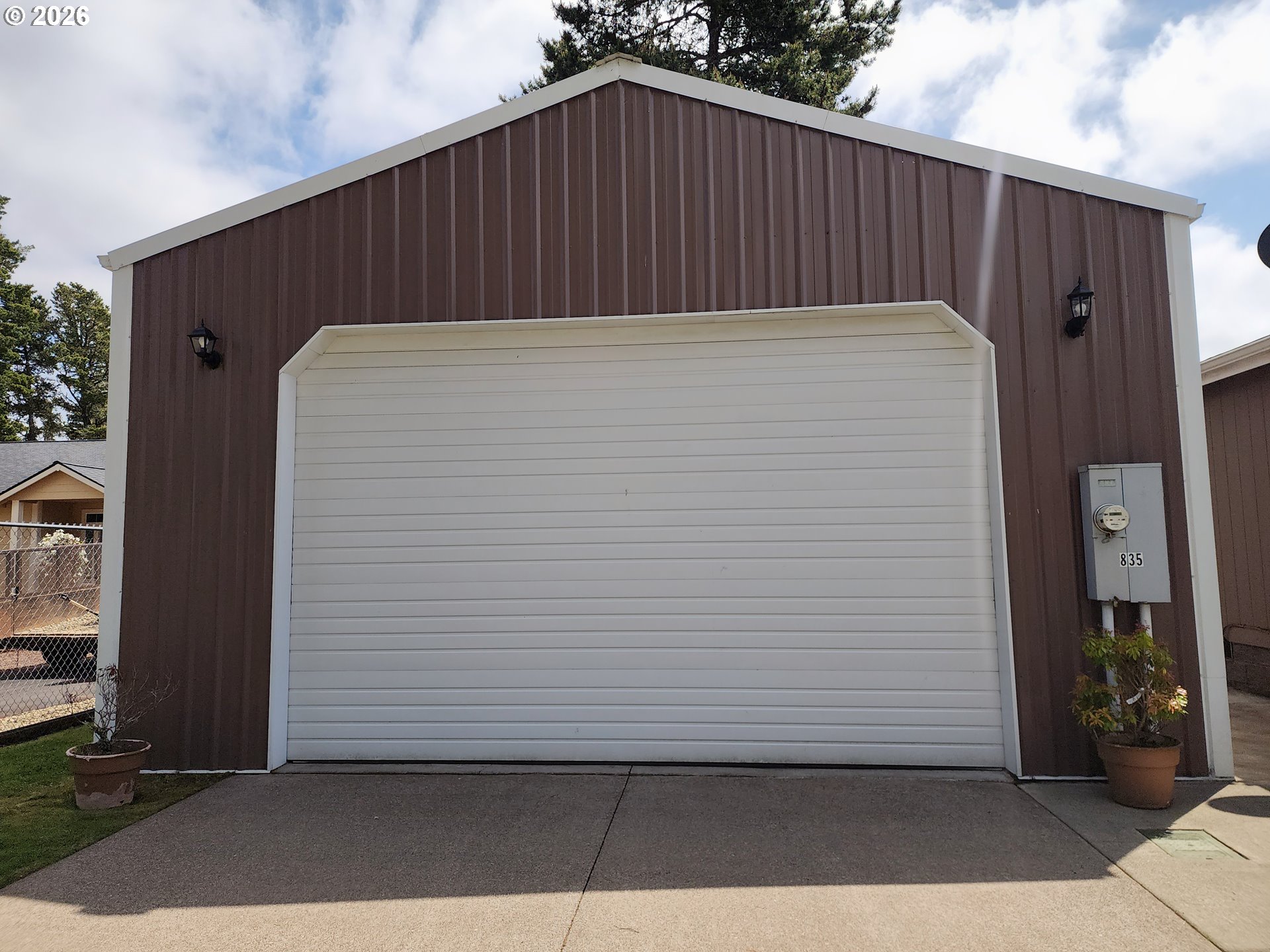 835 RAECHEL RD