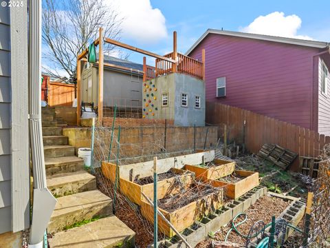 A home in Estacada