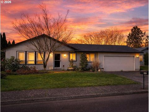 443 NW DYREKA CT McMinnville OR 97128