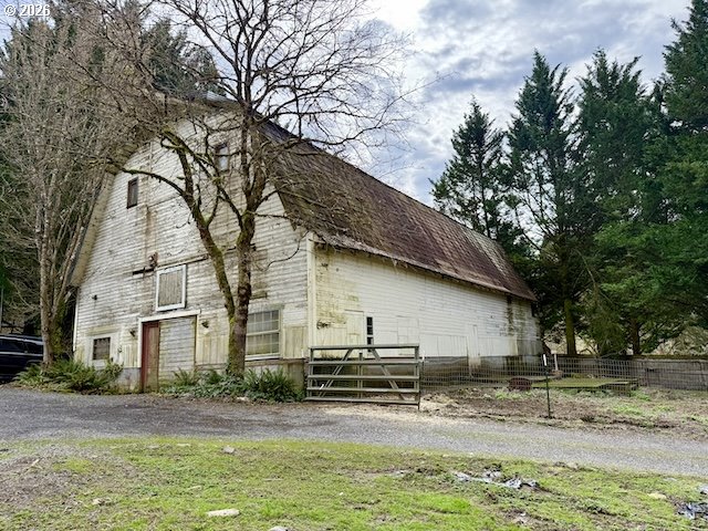 814 NW PLEASANT VIEW DR